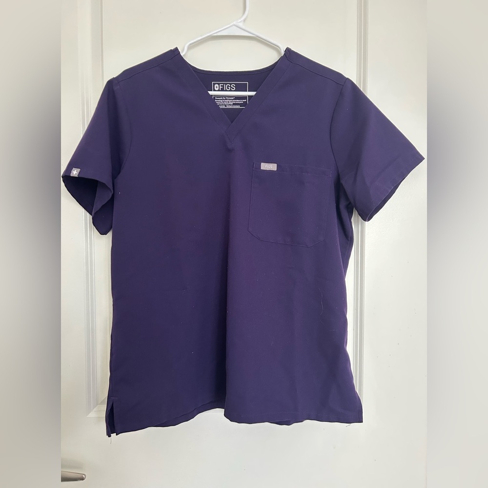 Catarina One-Pocket Scrub Top™